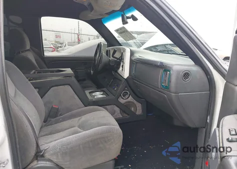 2005 Chevrolet Silverado 1500 Ls from USA, damaged, VIN 2GCEC13T751105560